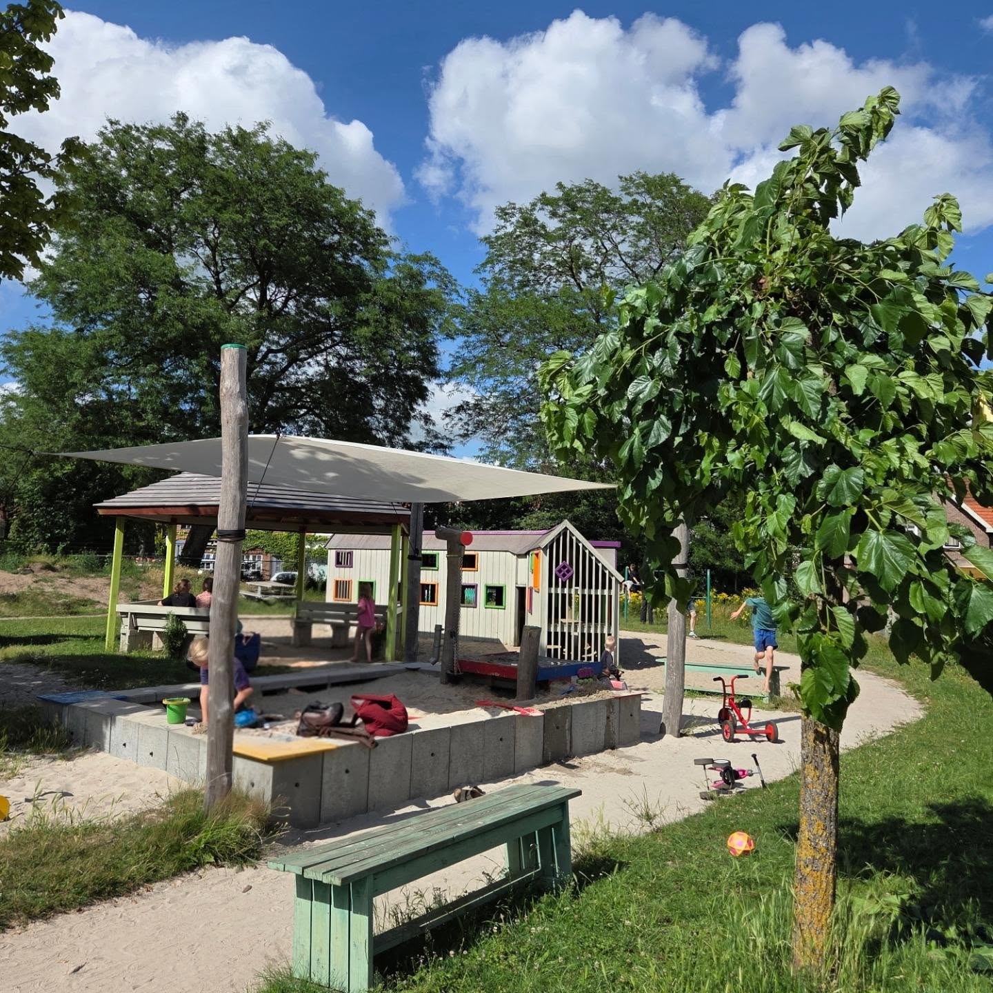 Vandaag, woensdag 7 oktober,  wordt het wederom een prachtige middag. De speeltuin is open. Kom je vandaag nog even spelen? Vandaag is ook onze ledenvergadering! 

Zondag 18 oktober is de laatste dag dat we open zijn dit seizoen!

#speeltuinassendorp #zwolle #buitenspelen #speeltuin #038indebuurt